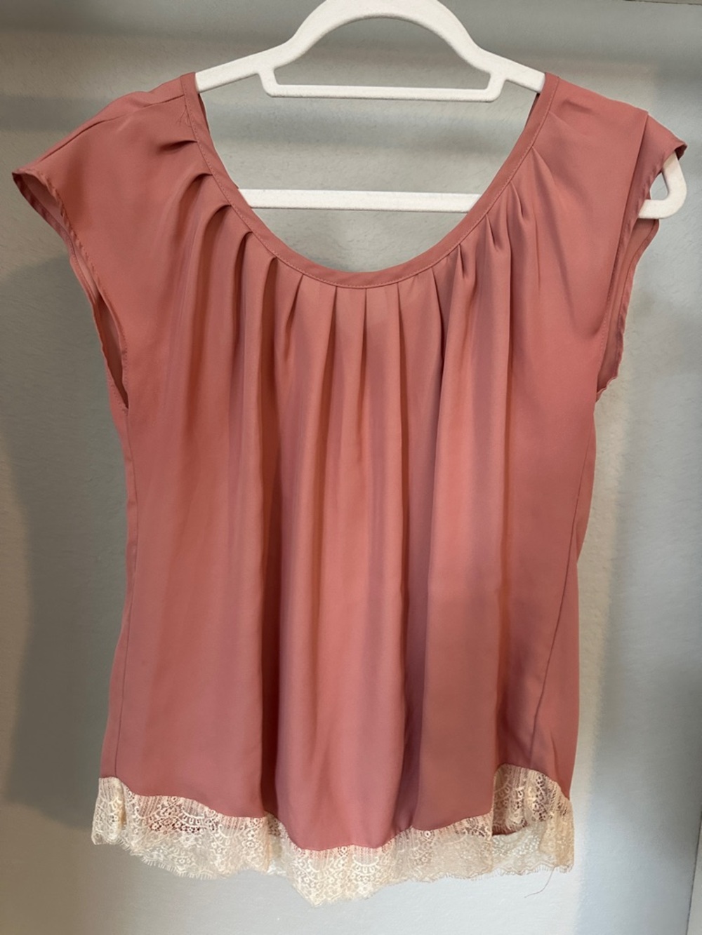 LC Lauren Conrad Rose-Pink Pleated Lace-Hem Blouse